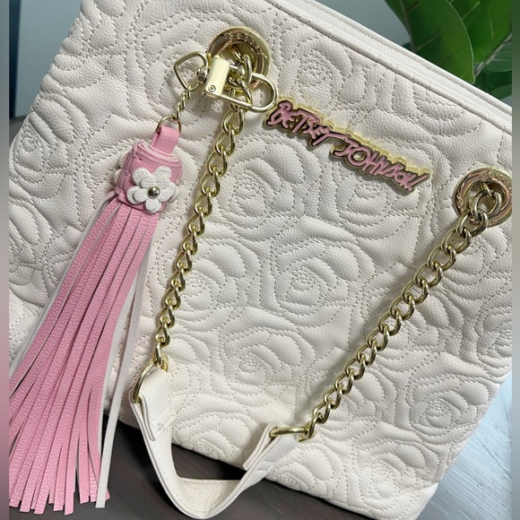 Betsy Johnson Rose Pleated Handbag - Picture 2 of 3